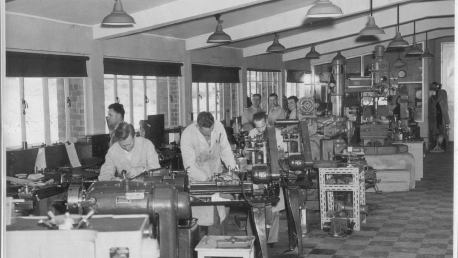 Mechanical workshop, 1950s (Norman Banham Collection, Mt Stromlo Archives)