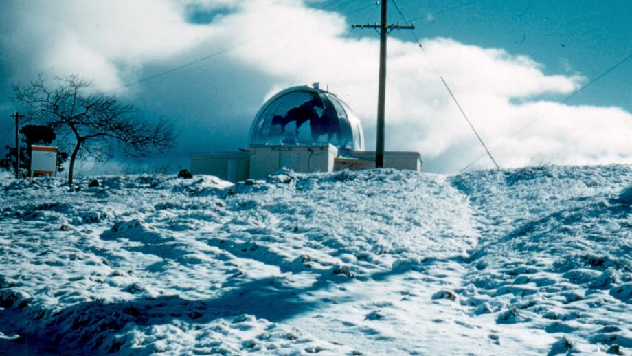 Snow at Oddie Dome, 1960s (Mt Stromlo Archives)